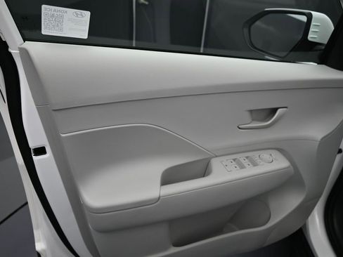 Certified 2025 Hyundai Kona SEL FWD image 13