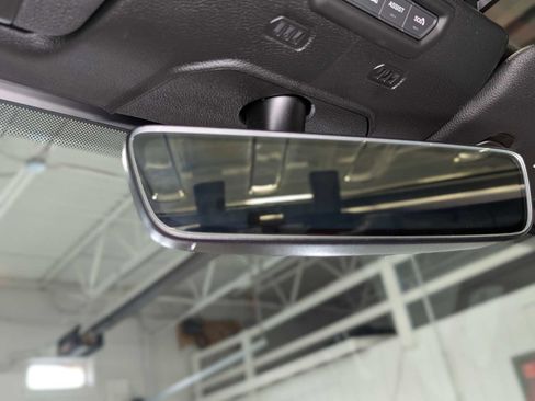 Used 2019 Jeep Wrangler Unlimited Sahara AWD/4WD image 40