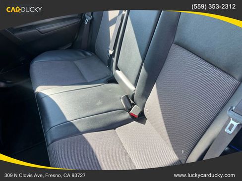 Used 2017 Toyota Corolla SE image 21