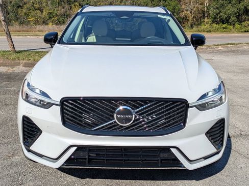 New 2026 Volvo XC60 T8 Ultra w/ Protection Package Premier AWD/4WD image 18