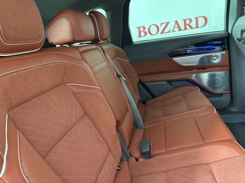 Used 2025 Lincoln Nautilus Black Label image 18