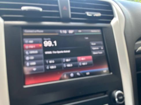 Used 2013 Ford Fusion SE FWD image 12