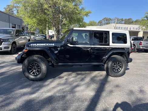 New 2026 Jeep Wrangler Unlimited Rubicon AWD/4WD image 4