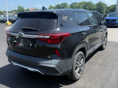 Used 2021 Kia Seltos LX AWD/4WD image 3
