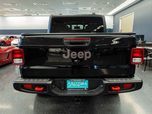 Used 2023 Jeep Gladiator Rubicon image 7