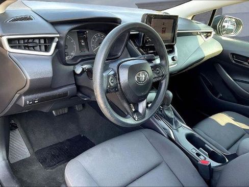 Used 2024 Toyota Corolla LE FWD image 17