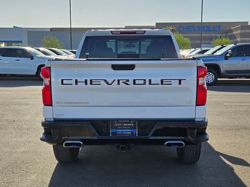 Certified 2022 Chevrolet Silverado 1500 LT Trail Boss w/ Convenience Package II AWD/4WD image 4
