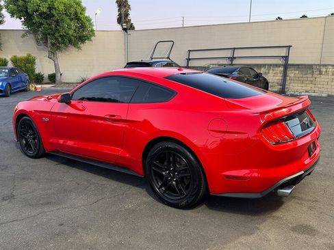 Used 2018 Ford Mustang GT Premium RWD image 7