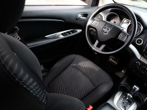 Used 2016 Dodge Journey SE w/ Flexible Seating Group image 20