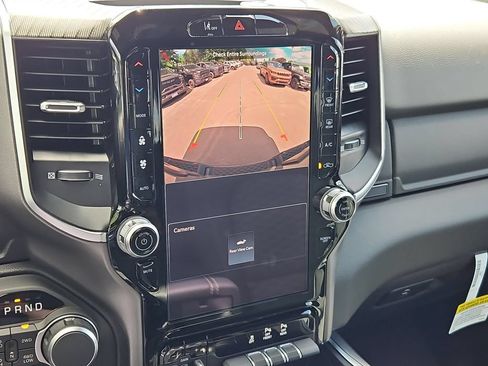 New 2026 RAM 1500 4x4 Crew Cab image 24