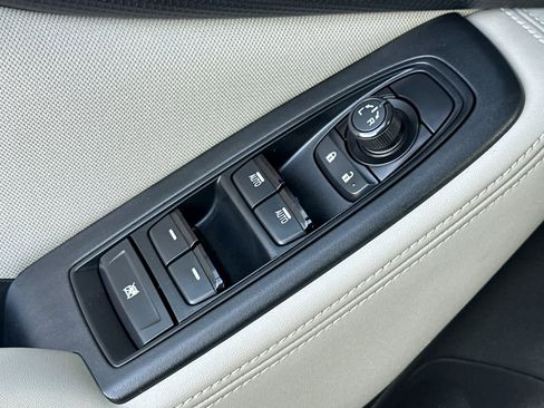 Used 2024 Subaru Forester Premium image 13