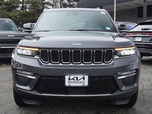 Used 2025 Jeep Grand Cherokee Limited image 14