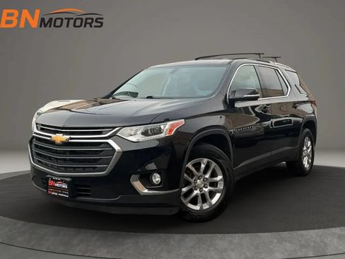 Used 2018 Chevrolet Traverse LT AWD/4WD image 1