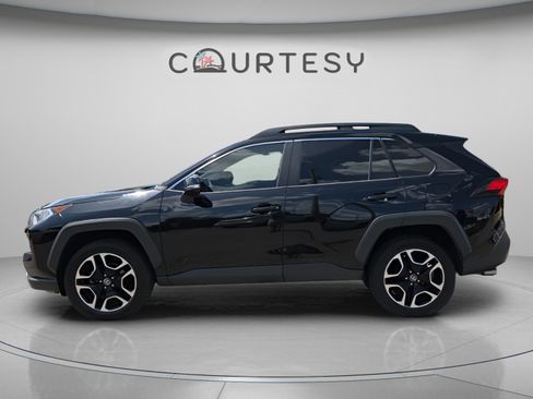 Used 2020 Toyota RAV4 Adventure AWD/4WD image 2