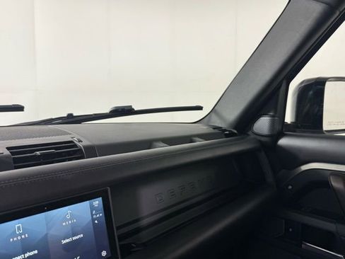 Used 2021 Land Rover Defender 110 X image 13