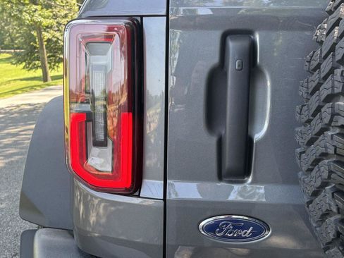 Used 2022 Ford Bronco Wildtrak AWD/4WD image 36
