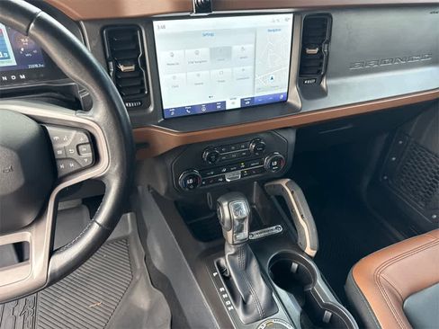 Used 2024 Ford Bronco Outer Banks image 25