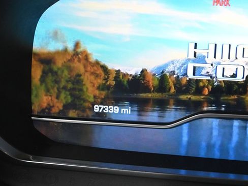 Used 2022 Chevrolet Suburban High Country w/ LPO, Illumination Package AWD/4WD image 8
