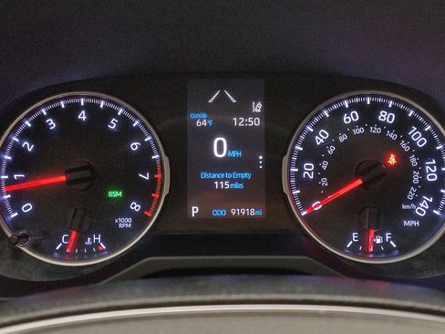 Used 2019 Toyota RAV4 XLE Premium FWD image 23