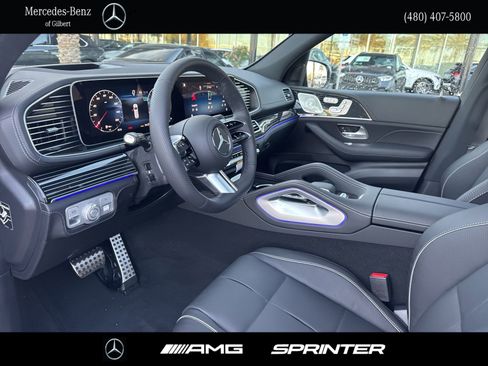 New 2026 Mercedes-Benz GLS 580 4MATIC image 11