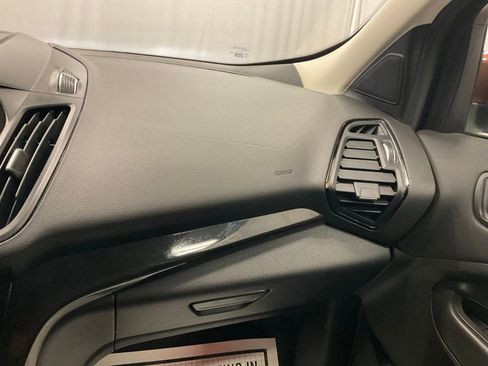 Used 2017 Ford Escape Titanium w/ Canadian Touring Package AWD/4WD image 27