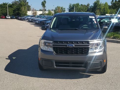 Used 2022 Ford Maverick XLT image 2