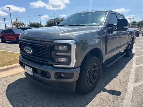 Used 2024 Ford F250 Lariat w/ Sport Appearance Package AWD/4WD image 2