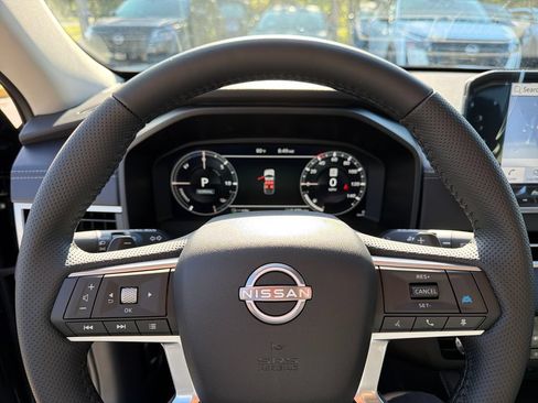 Used 2026 Nissan Rogue SL AWD/4WD image 19