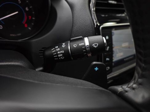 Used 2017 Jaguar XE Prestige RWD image 24