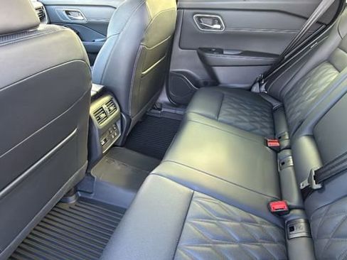 New 2026 Nissan Rogue Platinum w/ Platinum Premium Package AWD/4WD image 24