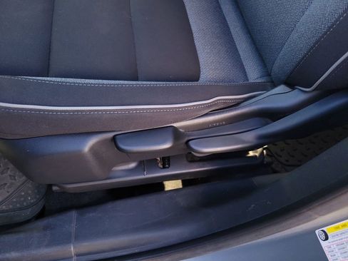 Used 2024 Chevrolet TrailBlazer LT w/ LT Cold Weather Package image 14