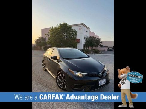 Used 2018 Toyota Corolla iM w/ All-Weather Mat Package FWD image 2