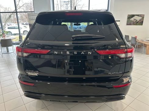 New 2026 Nissan Rogue Platinum image 2