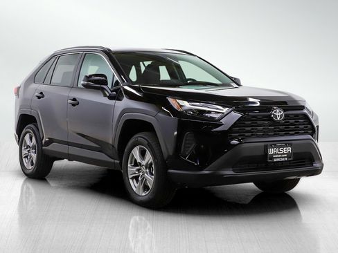 Used 2025 Toyota RAV4 LE image 7