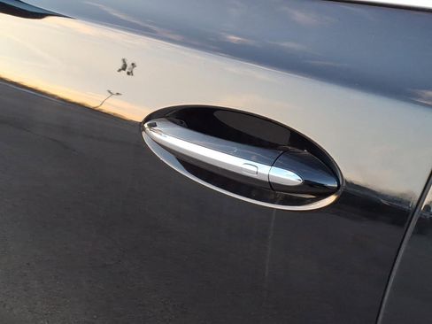 Used 2021 Buick Enclave Essence image 15