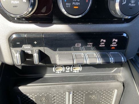 Used 2025 RAM 3500 Big Horn image 51