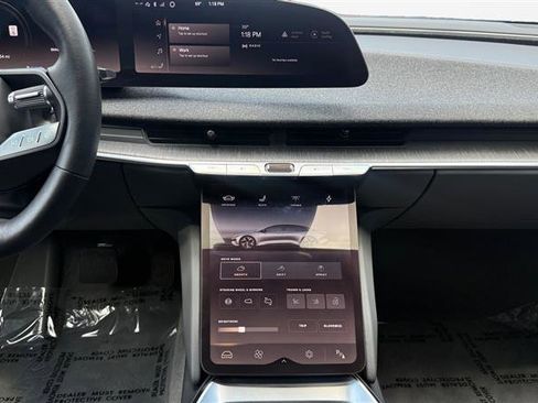 Used 2024 Lucid Air Touring AWD/4WD image 15