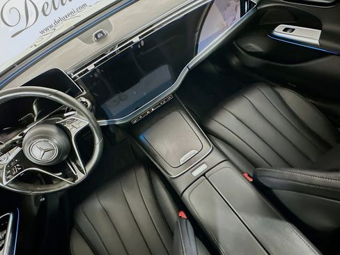 Used 2025 Mercedes-Benz E 450 4MATIC Sedan w/ MBUS Superscreen Package image 16