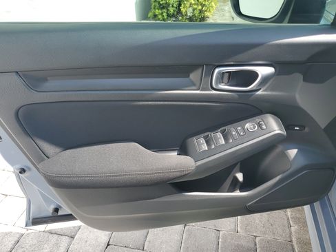 Used 2024 Honda Civic Sport image 17