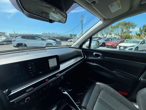 Used 2024 Kia Sorento S FWD image 38