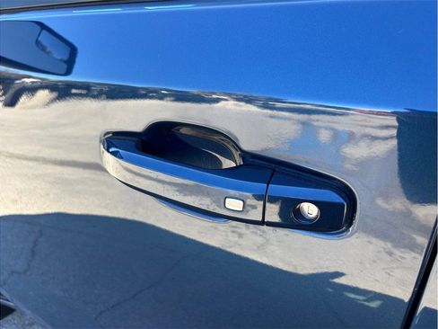 Used 2021 Chevrolet Silverado 1500 LT image 16