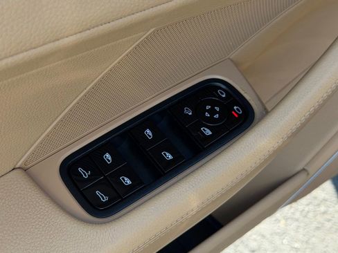 Used 2018 Porsche Panamera w/ Premium Package Plus RWD image 14