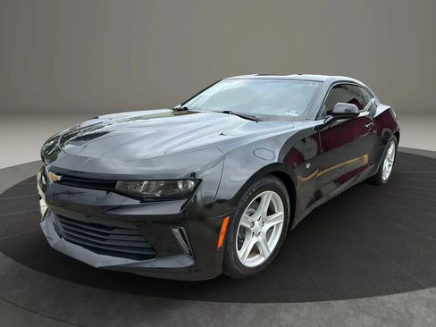 Used 2017 Chevrolet Camaro LS RWD image 1