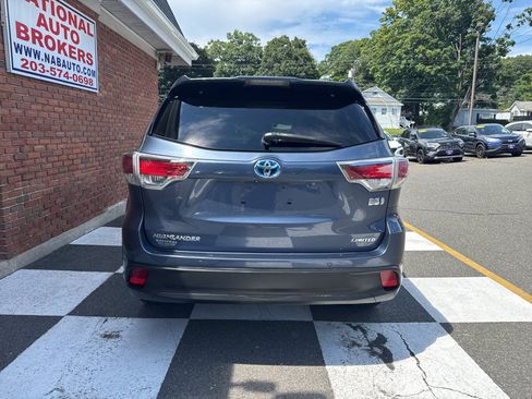 Used 2016 Toyota Highlander Limited Platinum AWD/4WD image 10