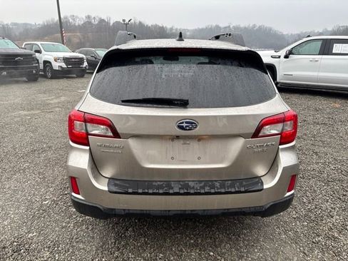 Used 2016 Subaru Outback 3.6R Limited image 4