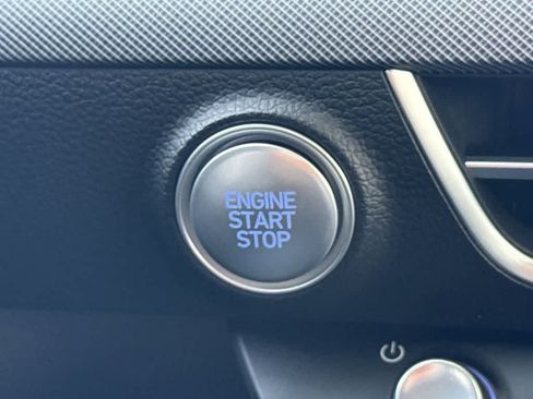 Used 2025 Hyundai Sonata SE FWD image 17