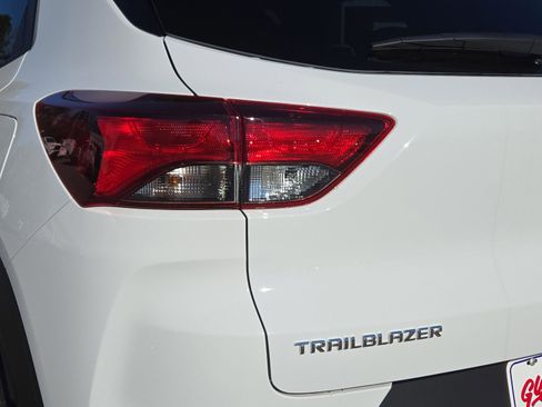 New 2026 Chevrolet TrailBlazer LT image 9