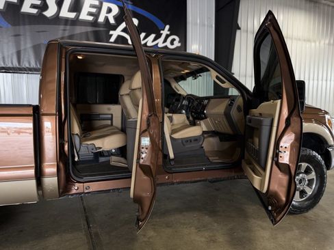 Used 2011 Ford F350 Lariat w/ Lariat Interior Pkg AWD/4WD image 12