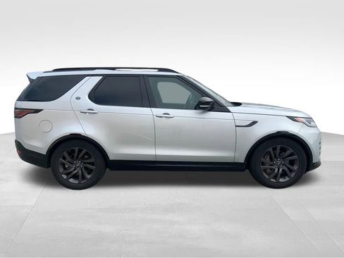 Used 2023 Land Rover Discovery S R-Dynamic image 4