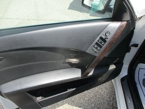 Used 2004 BMW 530i Sedan RWD image 10